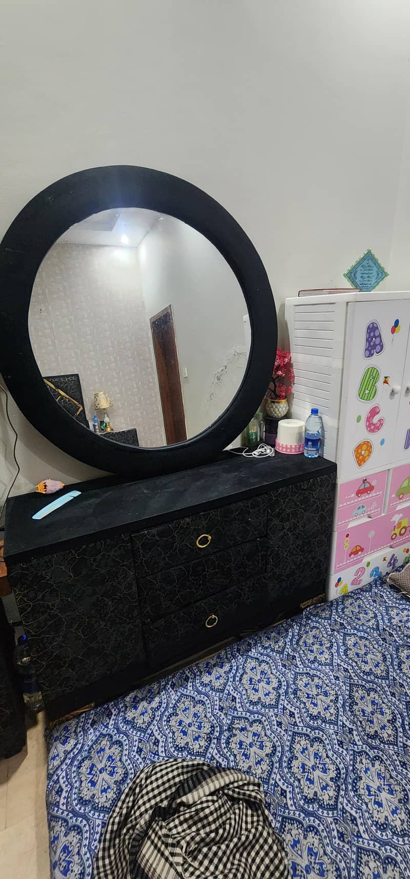 bed  side table and. dressing 2
