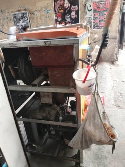 kone ice cream machine ok chalti hoi
