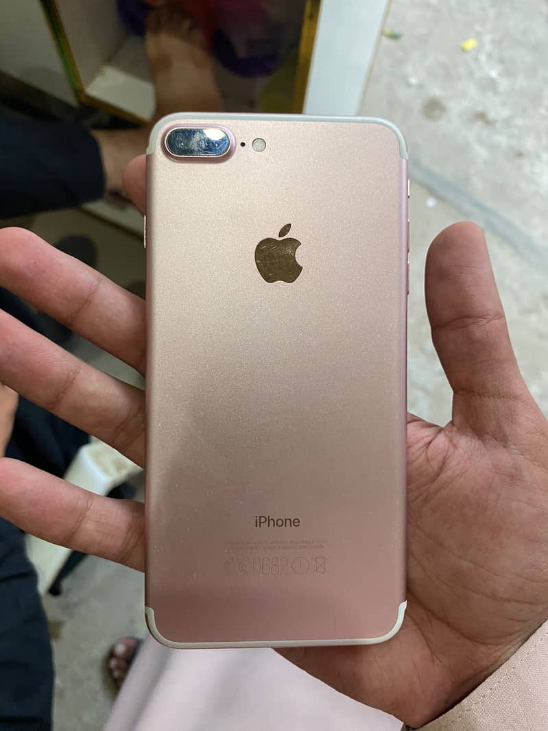 iPhone 7 Plus 0