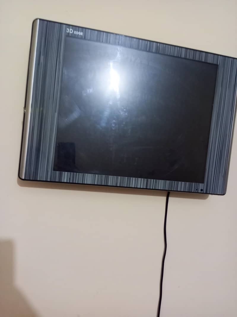 lcd good condition 2