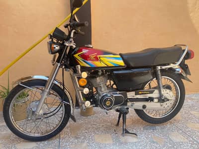 Honda CG 125 2025