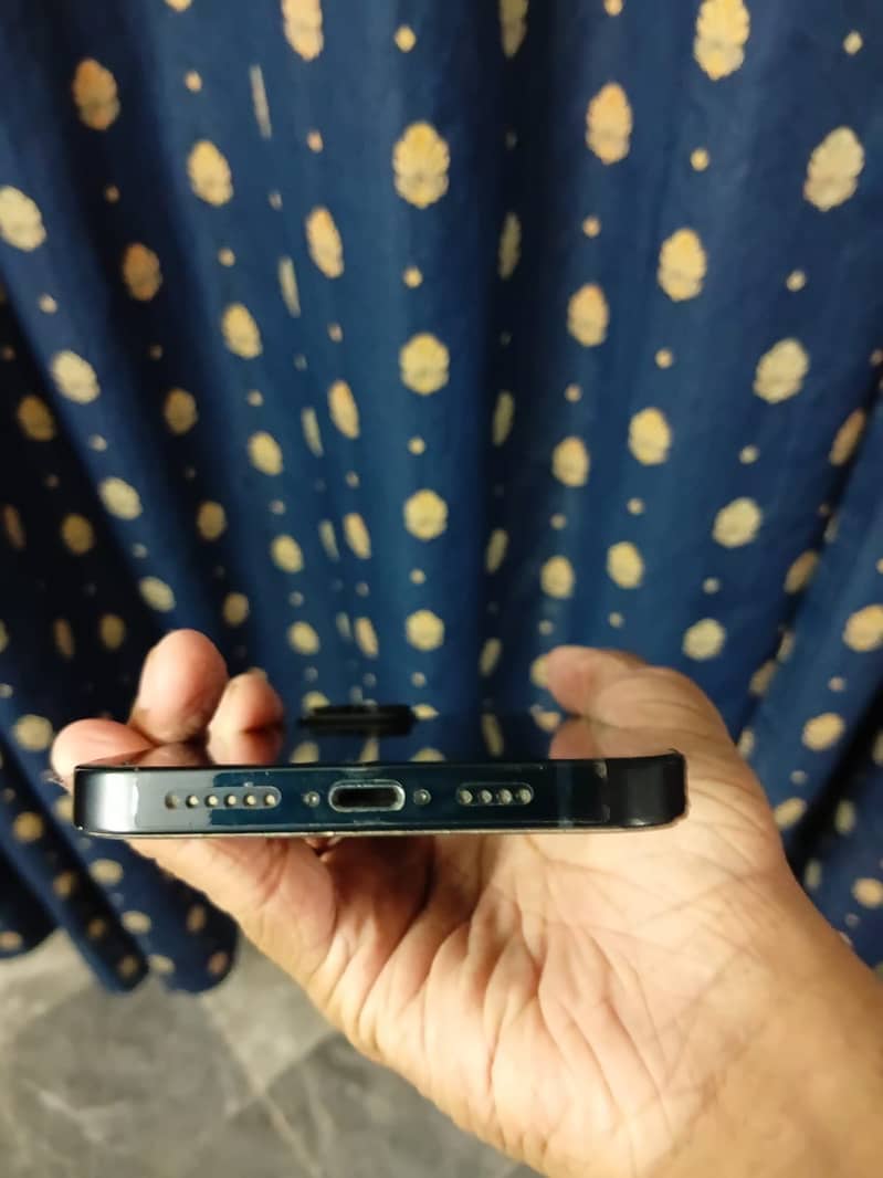 Apple iPhone 14 plus 3