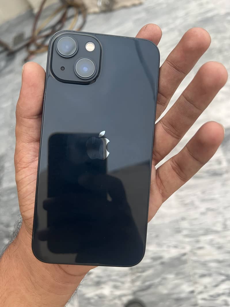 Apple iPhone 13 3