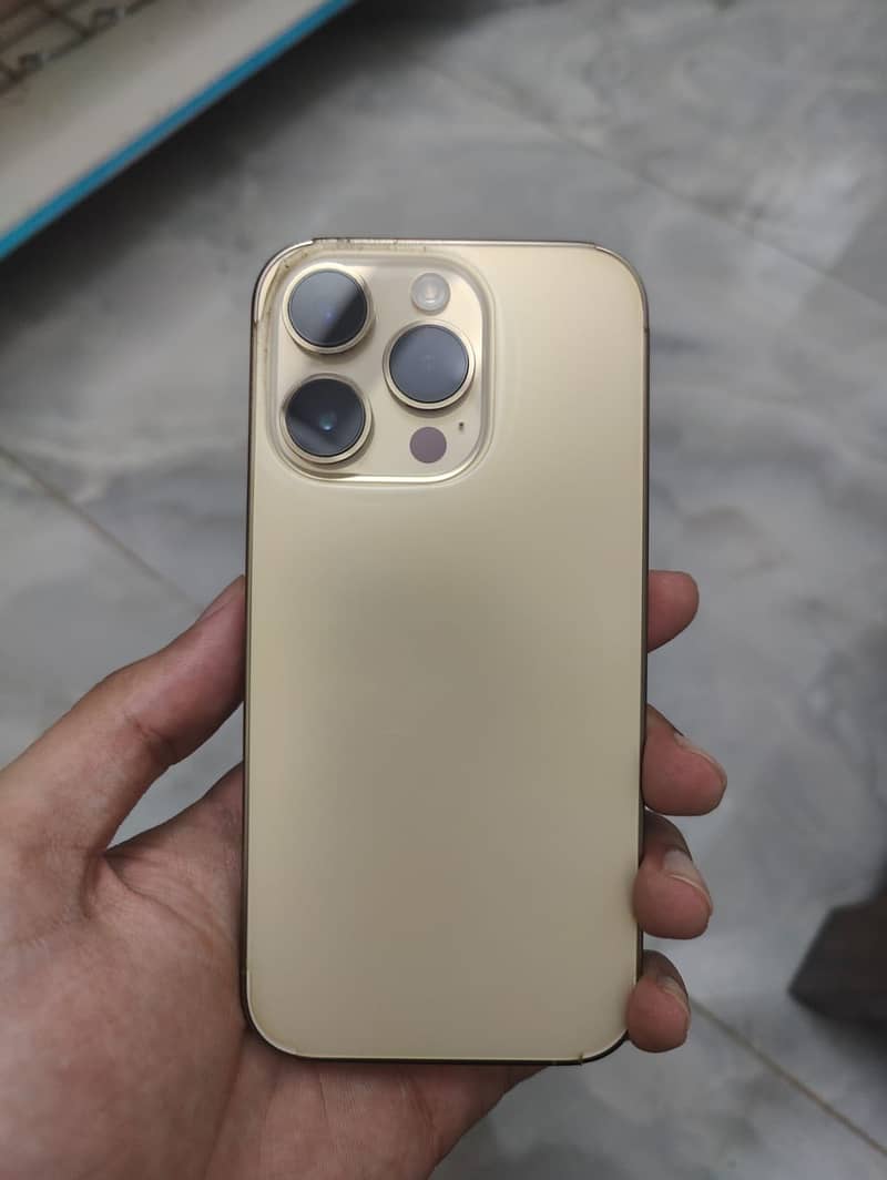 Apple iPhone 14 Pro 0