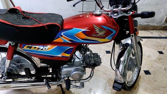 honda Cd 70 26/26  100 percent genuine new 10/10