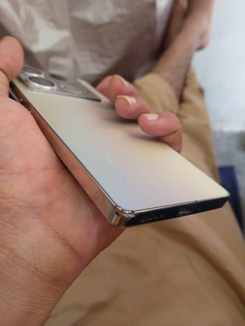 Infinix Note 40 2