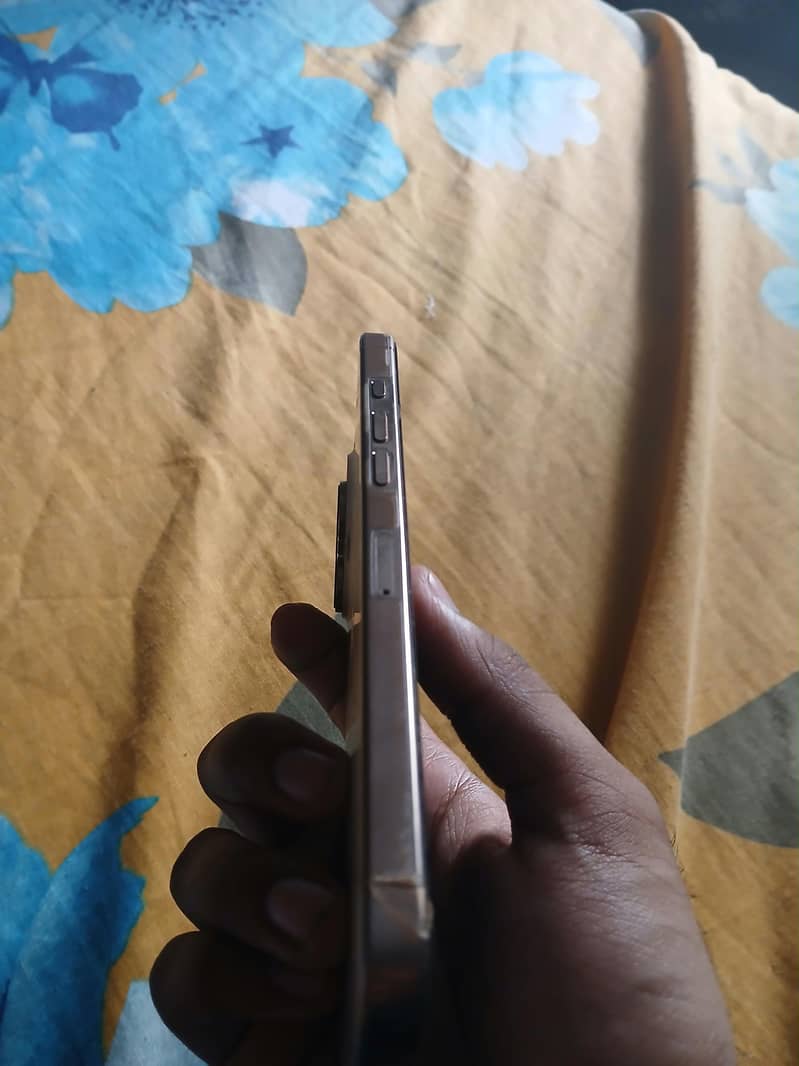 Apple iPhone 16 Pro Max 512GB Imported from UAE 3