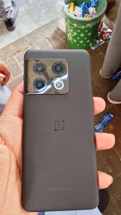 One Plus 10 Pro