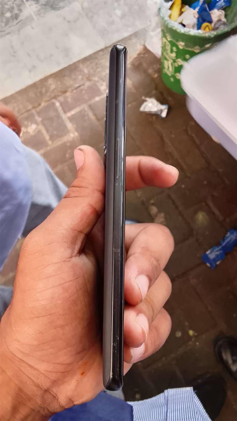One Plus 10 Pro 3