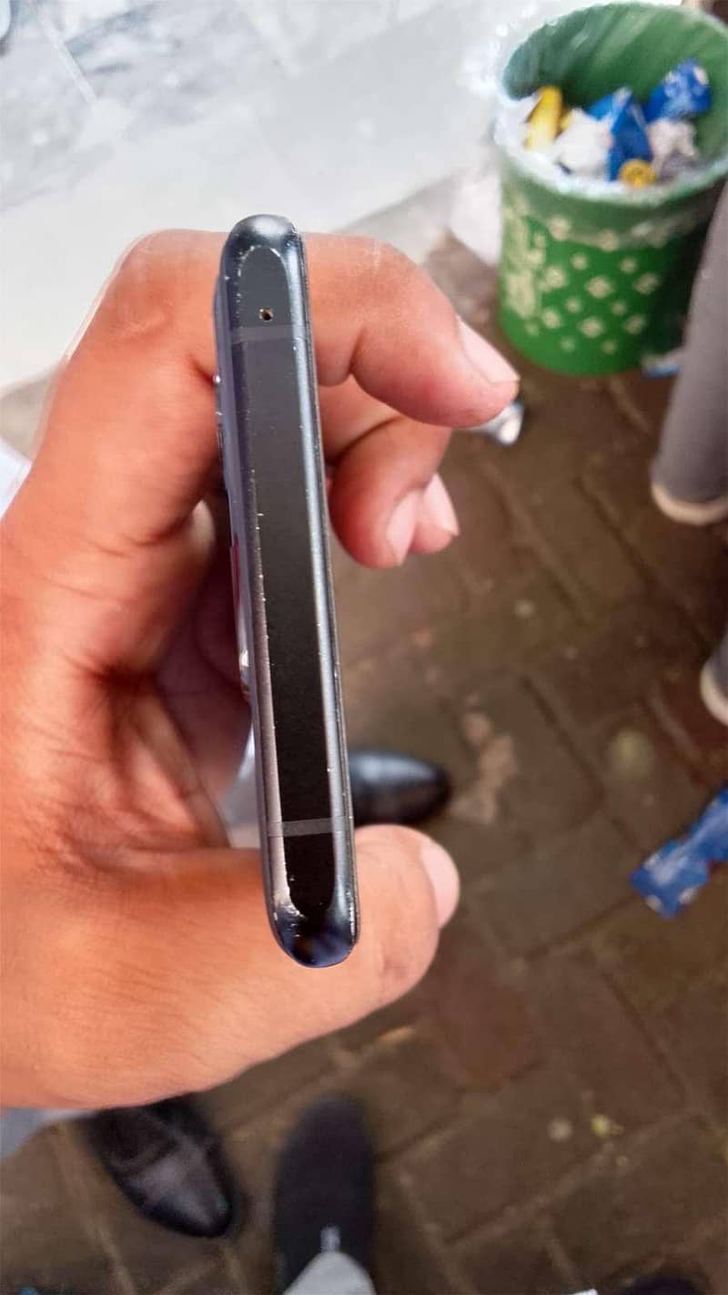 One Plus 10 Pro 4