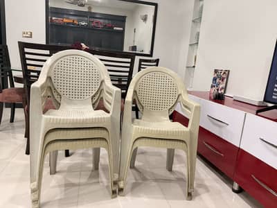 Plastic Chairs - Set of 5