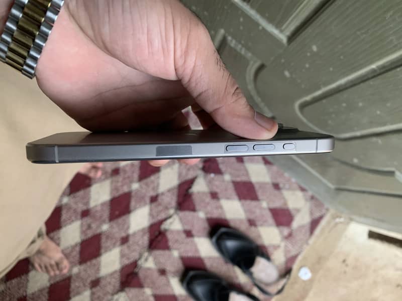 Iphone 15 pro max 1