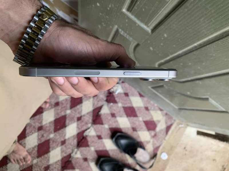 Iphone 15 pro max 2