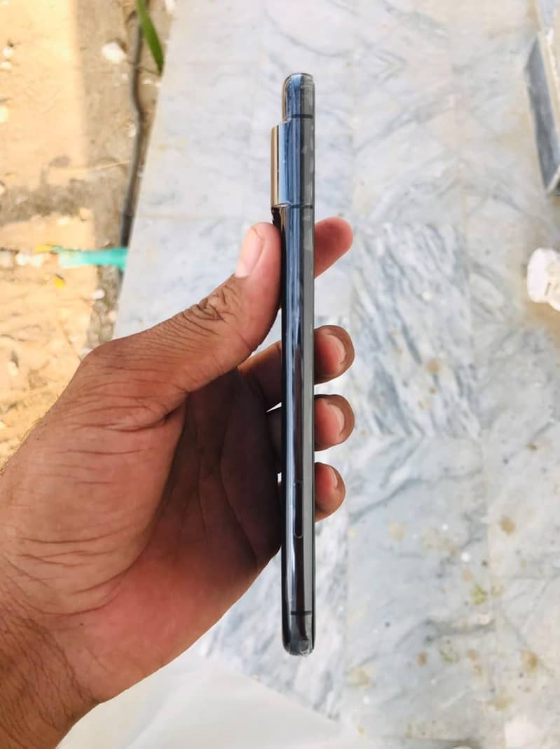 Google Pixel 8 Pro 3