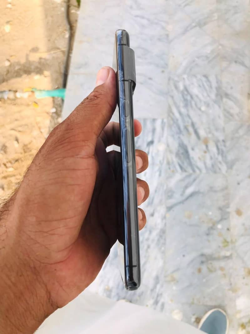 Google Pixel 8 Pro 4