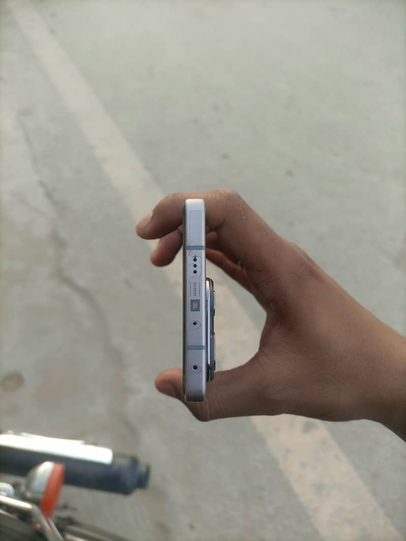 Infinix Note 50 4