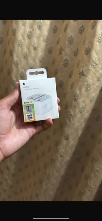 Original Iphone adapter 20W with original apple cable