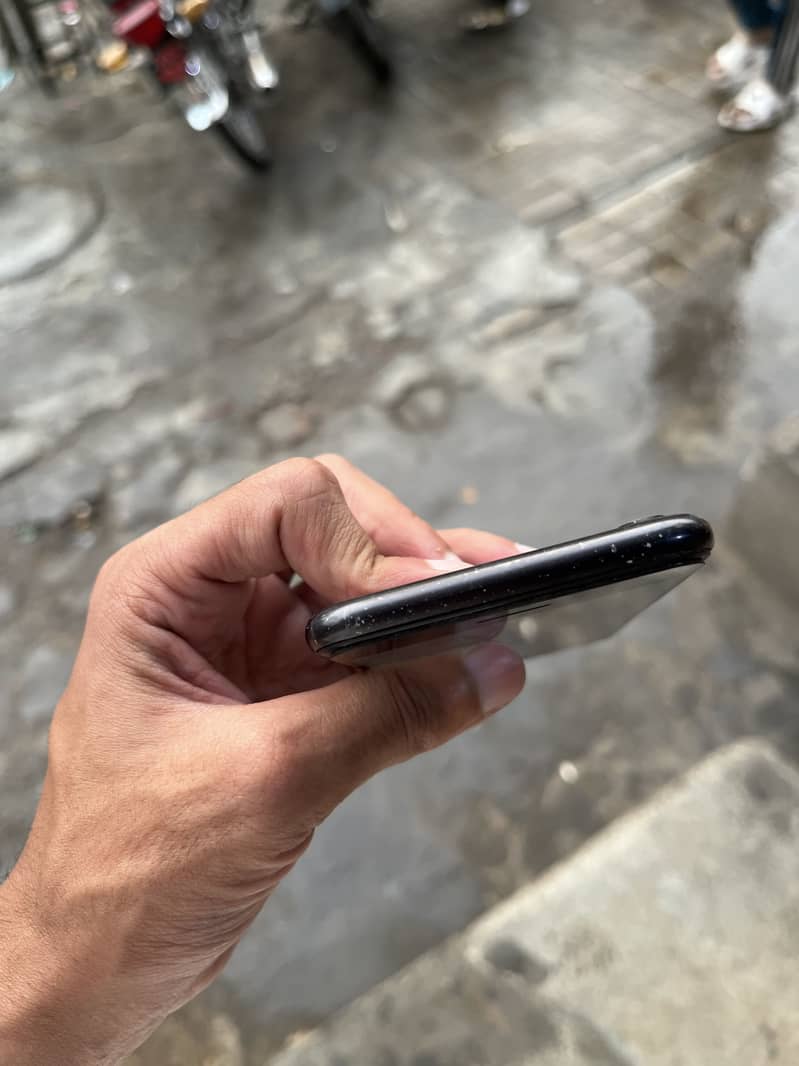 Apple iPhone 7 1