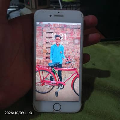 Apple iPhone 7