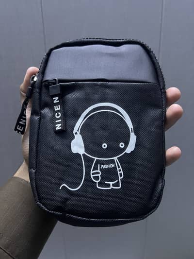 Men cross body travelling bag