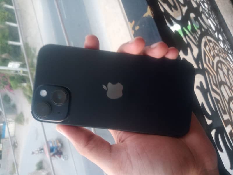 Apple iPhone 14 3