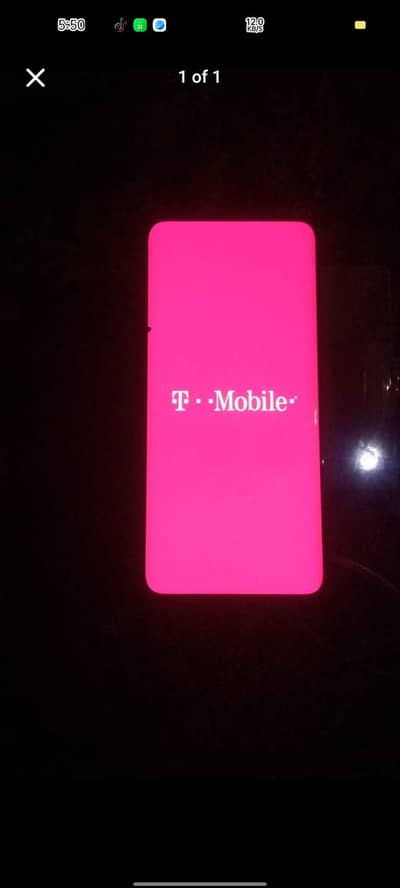One Plus 7t pro McLean panel sirf pin dot hai