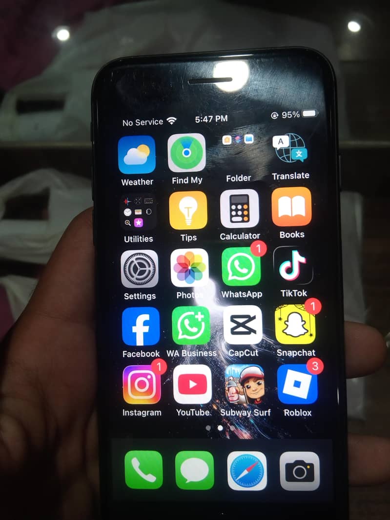 Apple iPhone 7 0
