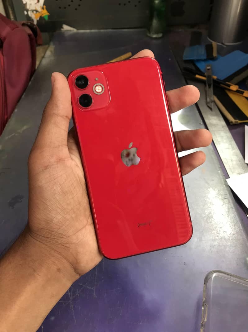 Apple iPhone 11 0