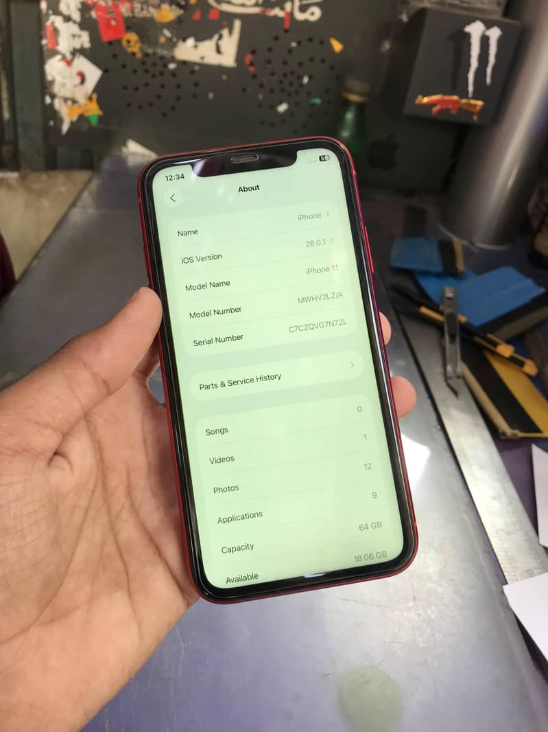 Apple iPhone 11 4