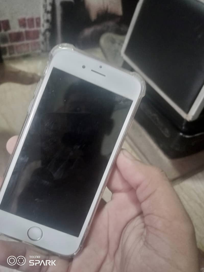 Apple iPhone 6 2