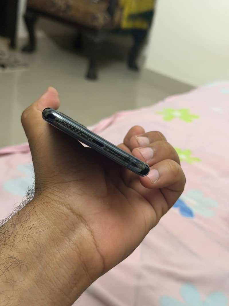 Apple iPhone 11 Pro 0