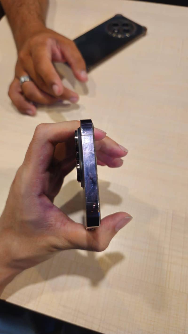 Apple iPhone 14 Pro 4