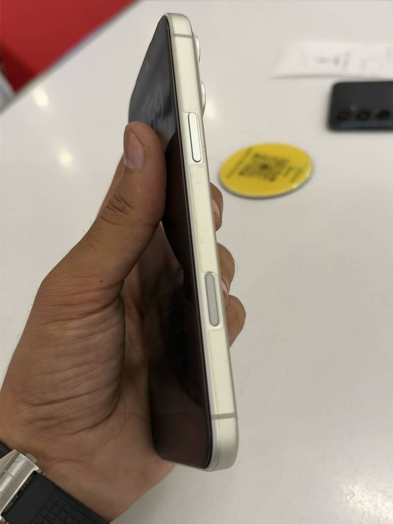 Apple iPhone 17 Pro Max 2