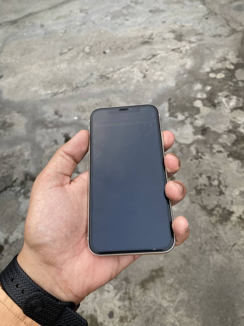 Apple iPhone 11 2