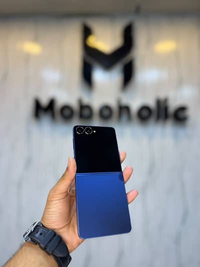 Samsung Galaxy Z Flip 7 512GB Non PTA | 4 Months SIM Time