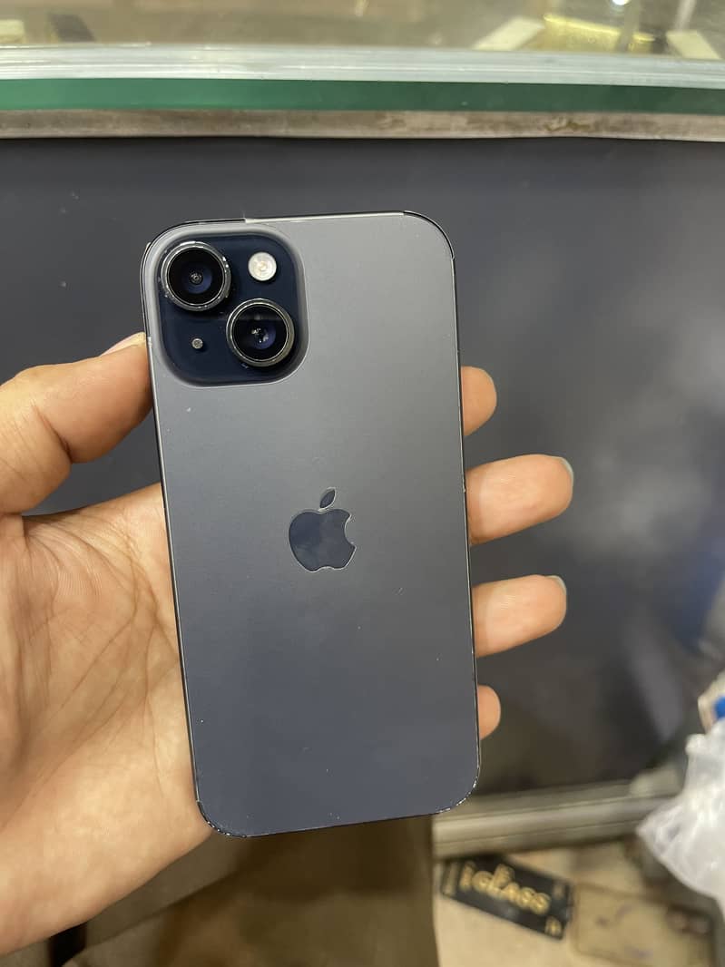 Apple iPhone 15 2