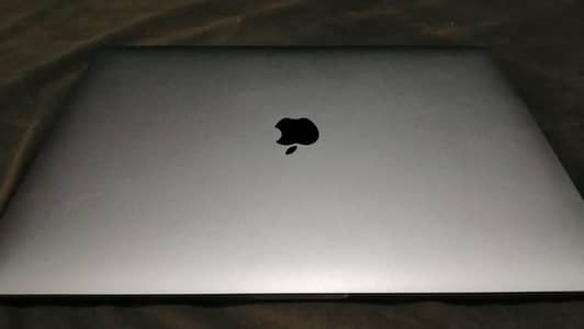MacBook Pro i7
