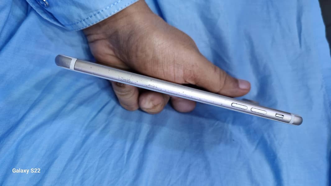 Apple iPhone 7 Plus 0