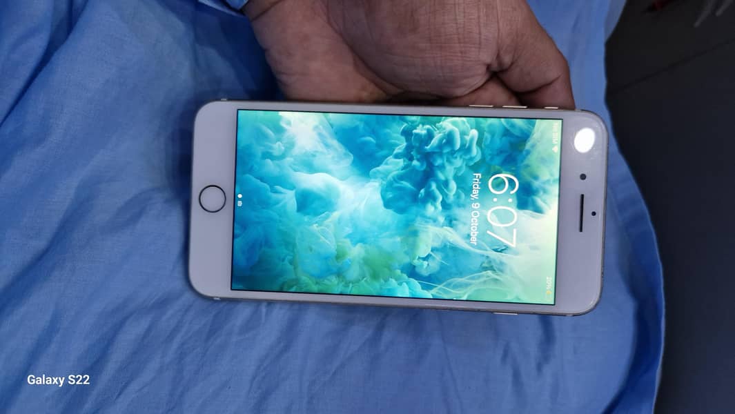Apple iPhone 7 Plus 4