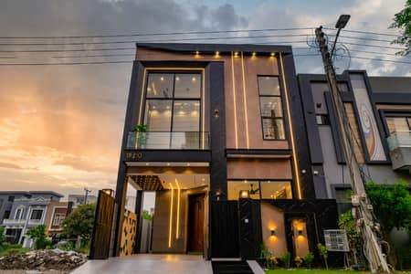 [ ORIGINAL IMAGES] Brand New Luxury House for Rent in DHA Rahbar 11 Sector 2 Block G Double Height & Rooftop BBQ