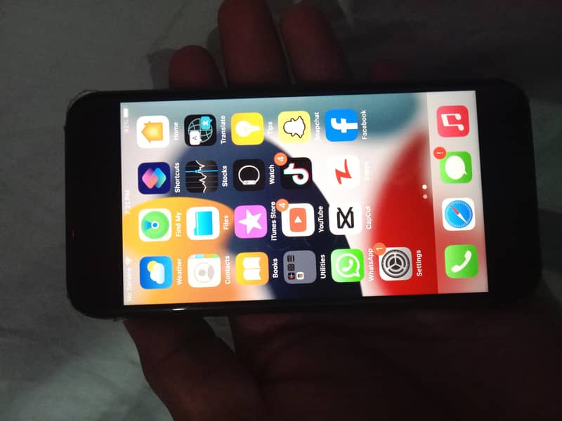 Apple iPhone 7 4