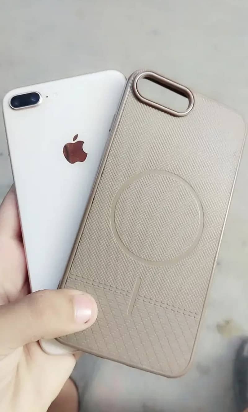 Apple iPhone 8 Plus 2