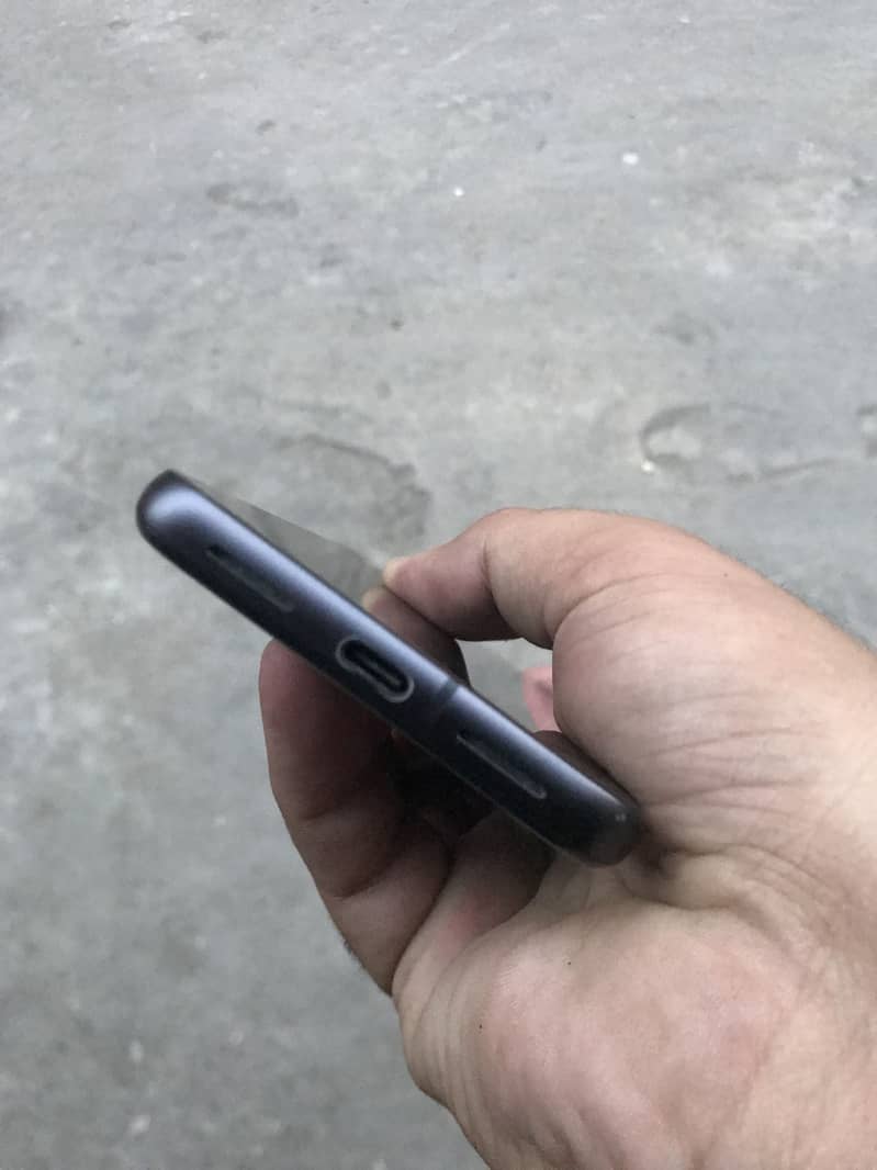 Google Pixel 8 2