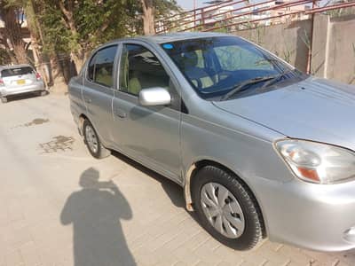 Toyota Platz 2004