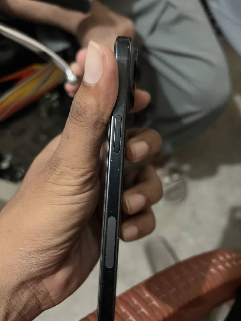 Apple iPhone 15 plus 0
