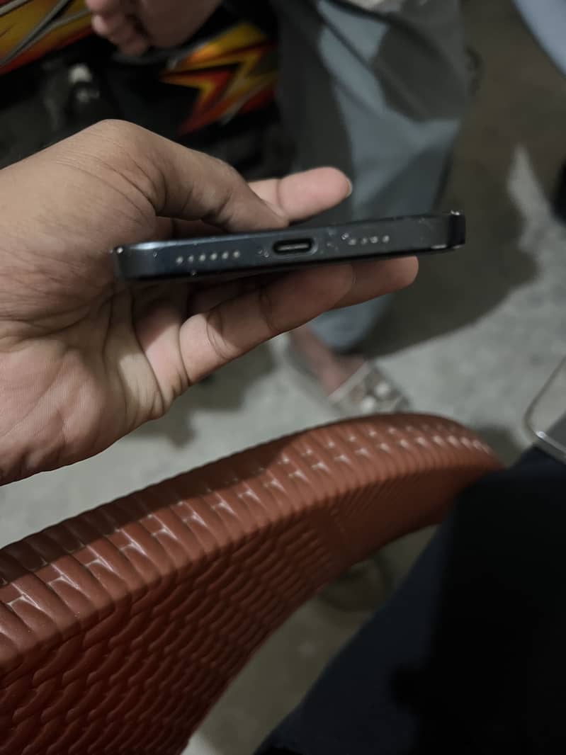 Apple iPhone 15 plus 1