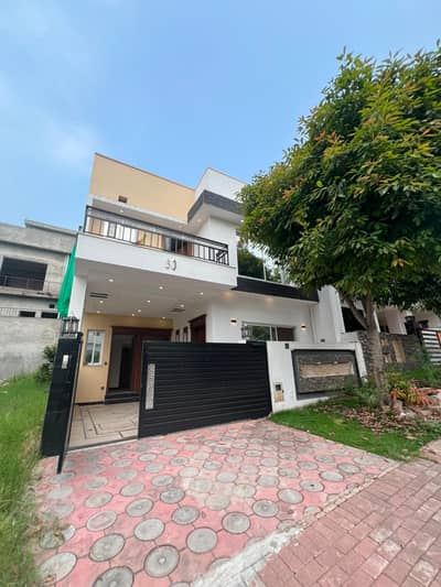 Sector N 5 Marla Used House Excellent Construction Quality Sun Facing House Available For Sale