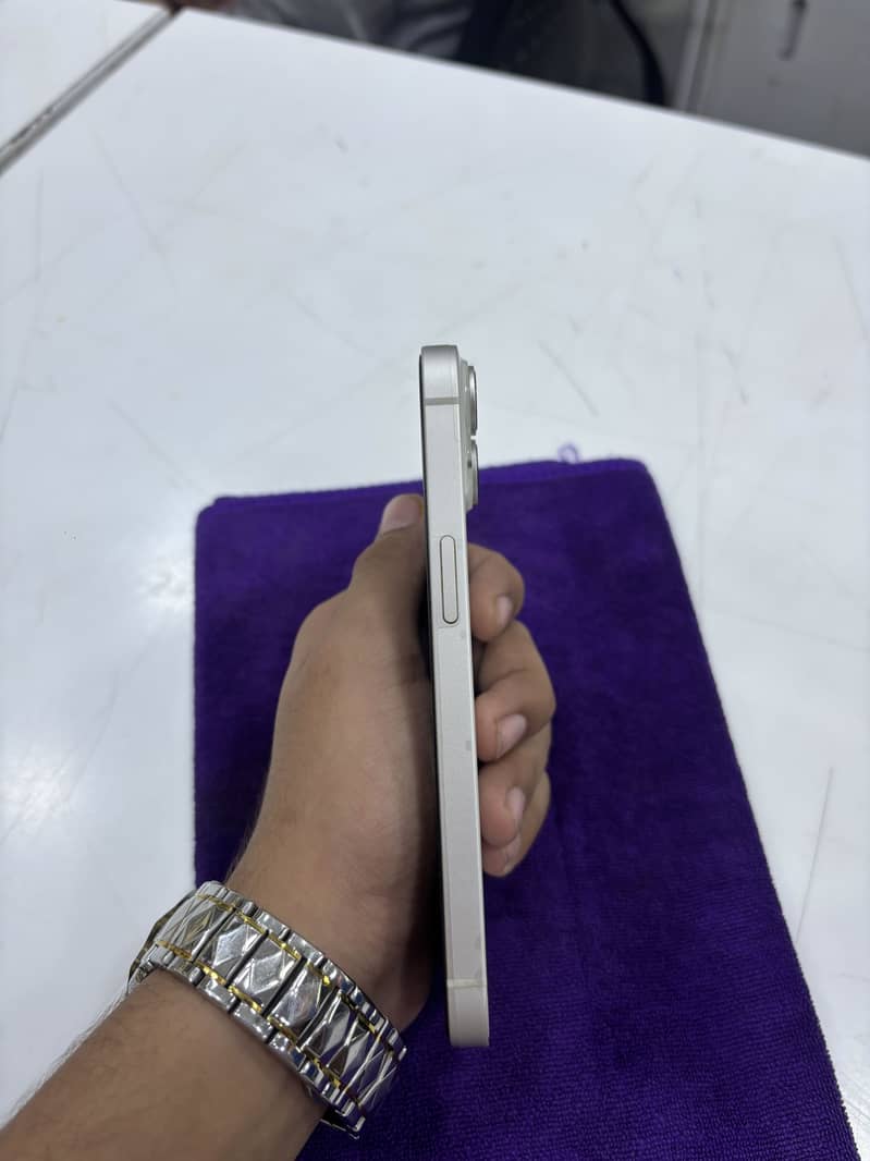 Apple iPhone 14 7