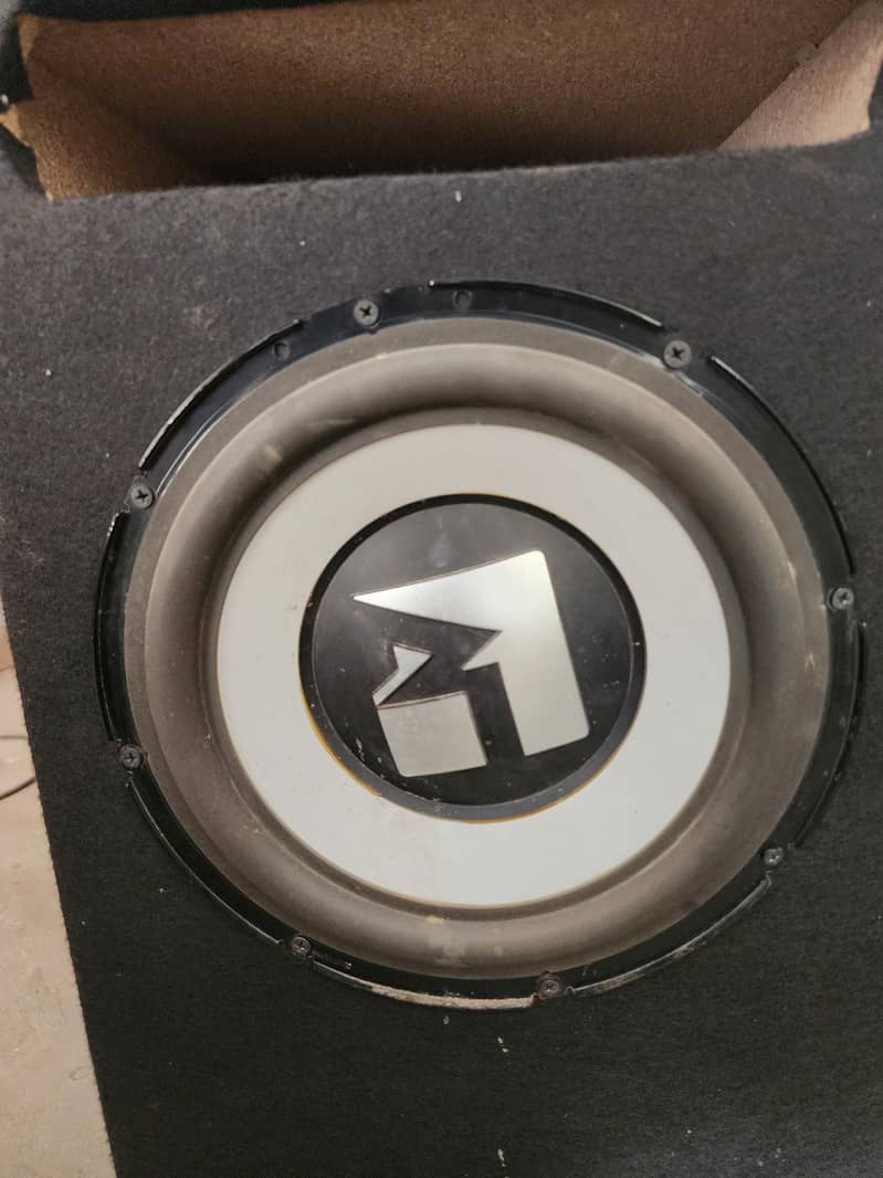car audio 8