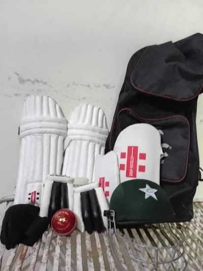 Gray Nicolls cricket kit 9-12 age